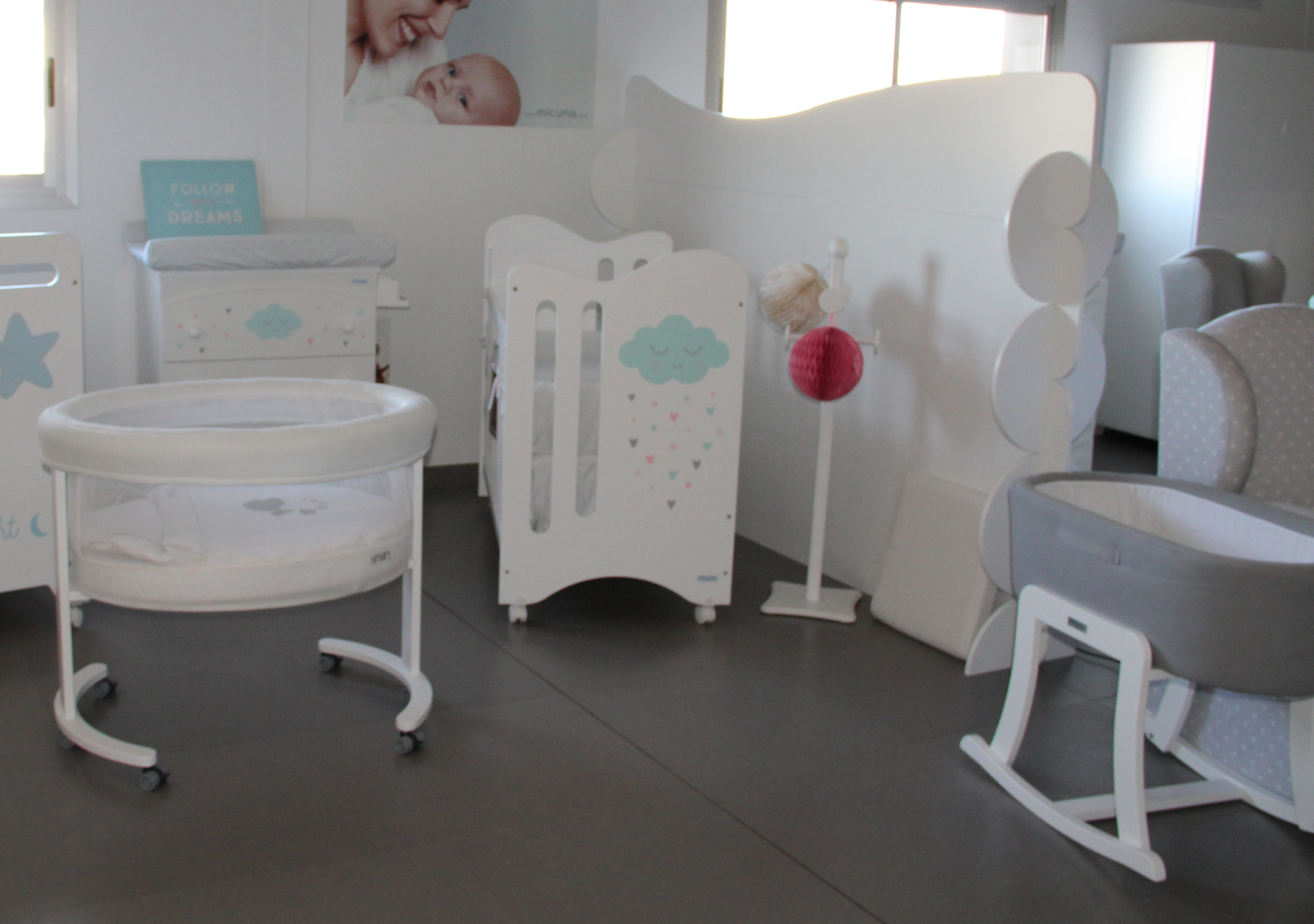 Cunas de diseño Micuna en la feria MamaMagic