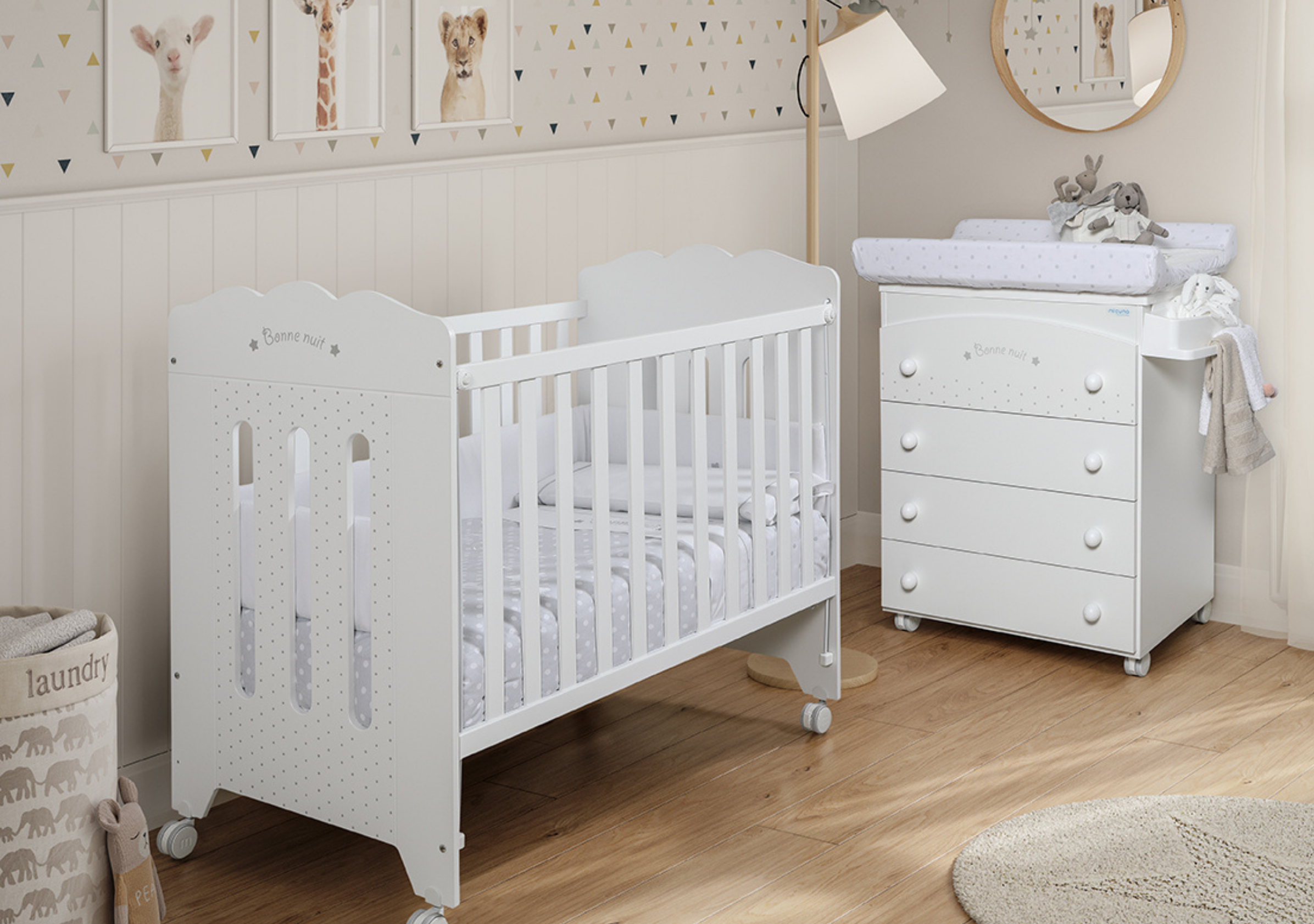 ¿Qué normativa debe cumplir una cuna?