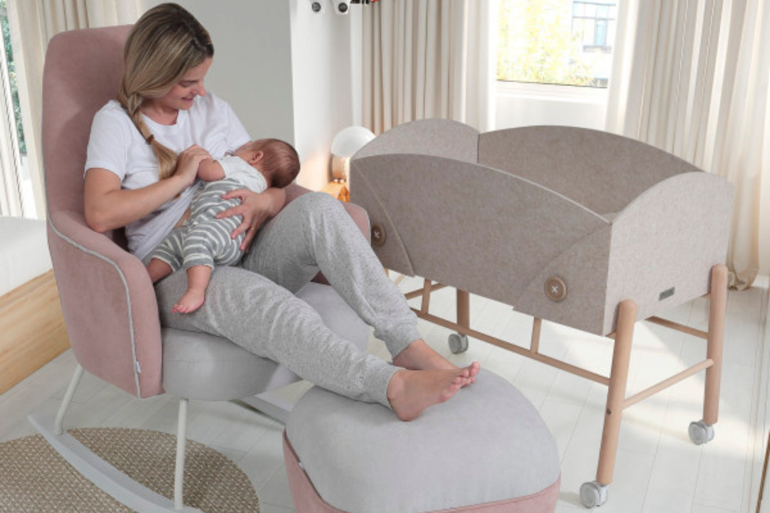 ¿Conoces los beneficios de la mecedora de lactancia?