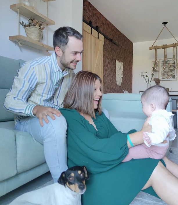 Rosa de @lacasaderolo, encantada con nuestra minicuna Lulú