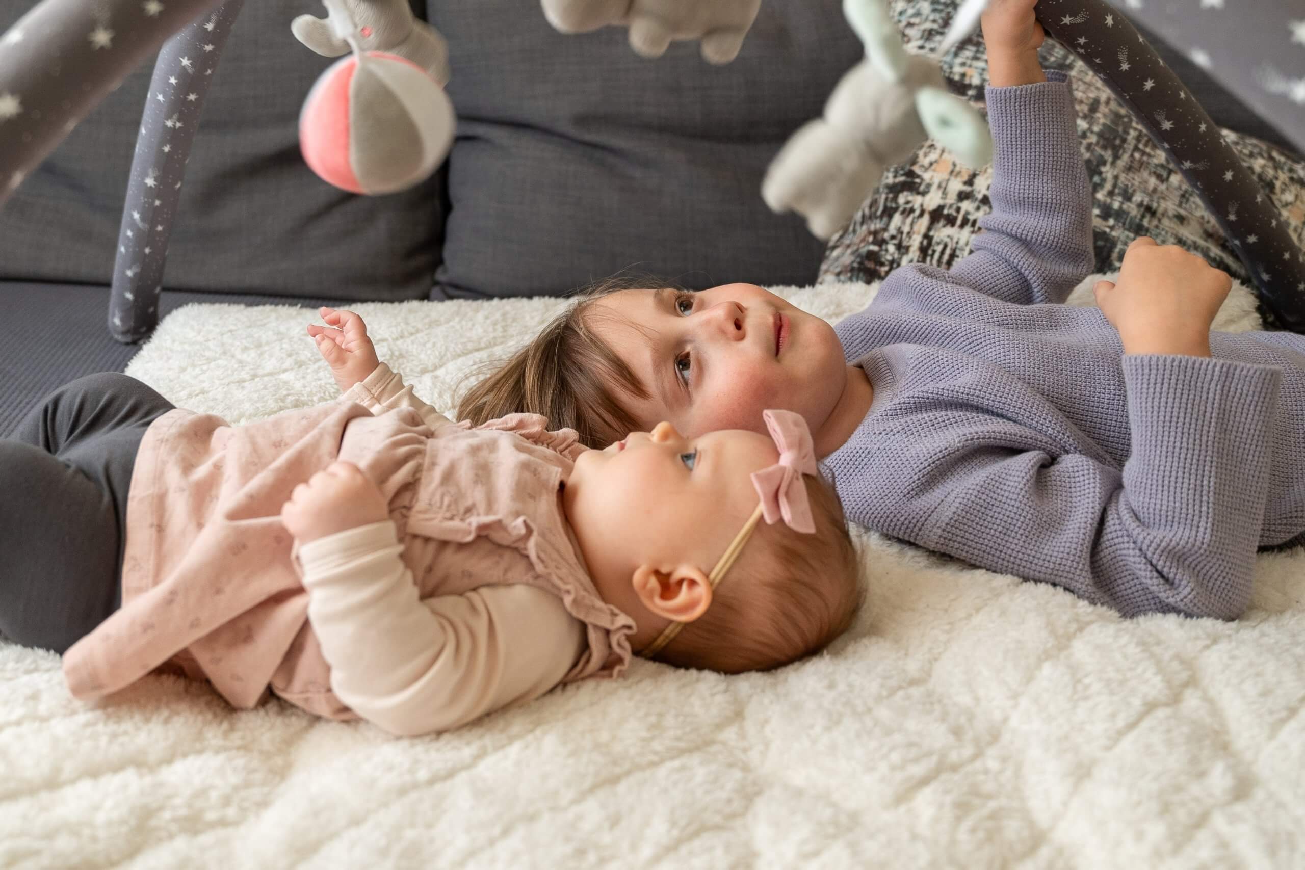 Juegos de estimulación cognitiva en bebés: Desarrollo de mentes curiosas