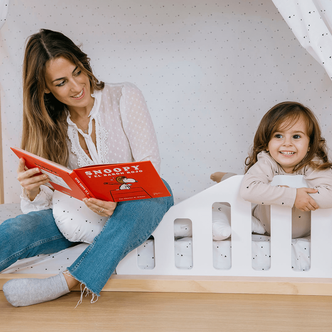 Estanterías infantiles: cómo organizar libros y juguetes con estilo