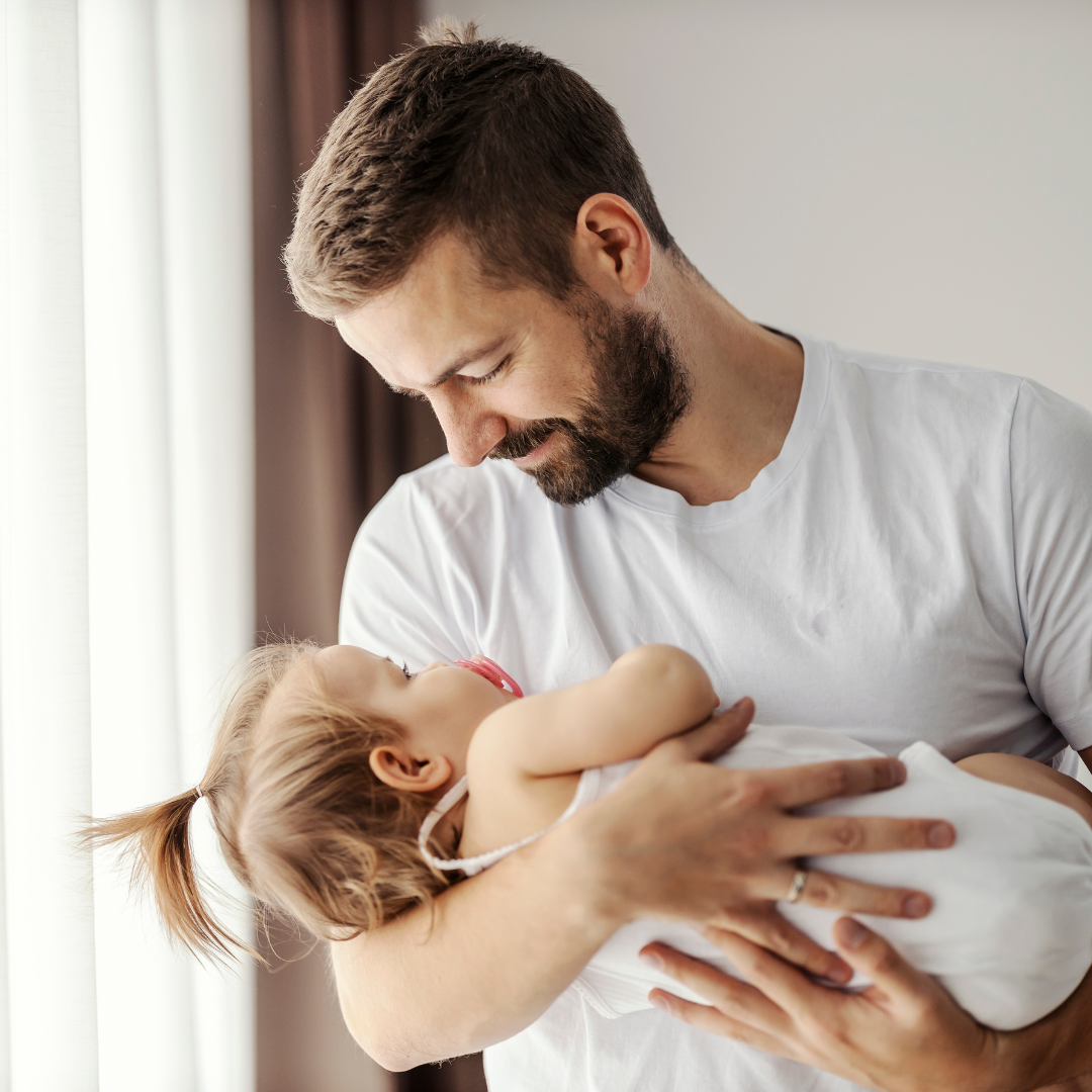 Los primeros meses del bebé con papá y cómo fortalecer el vínculo